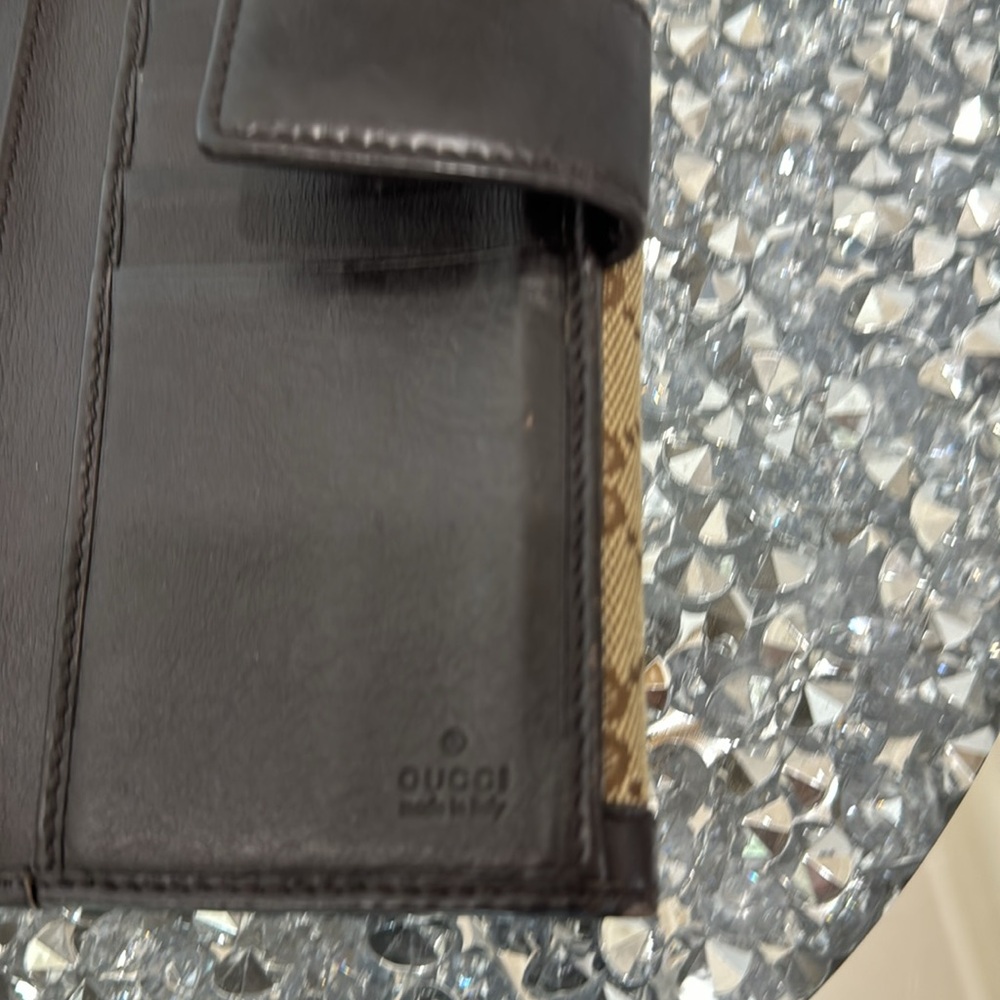 Gucci Long Wallet in Brown, Gold GG on front. - Picture 6 of 7